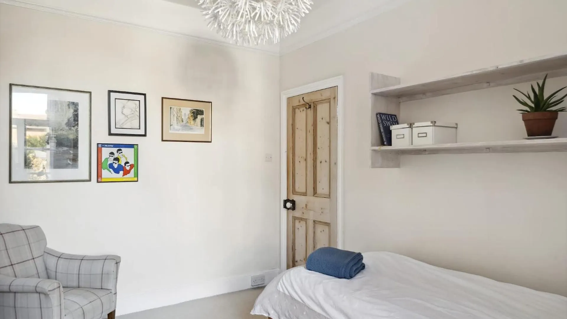 Beautiful Victorian Home On Peaceful Green Square Exeter Hébergement de vacances